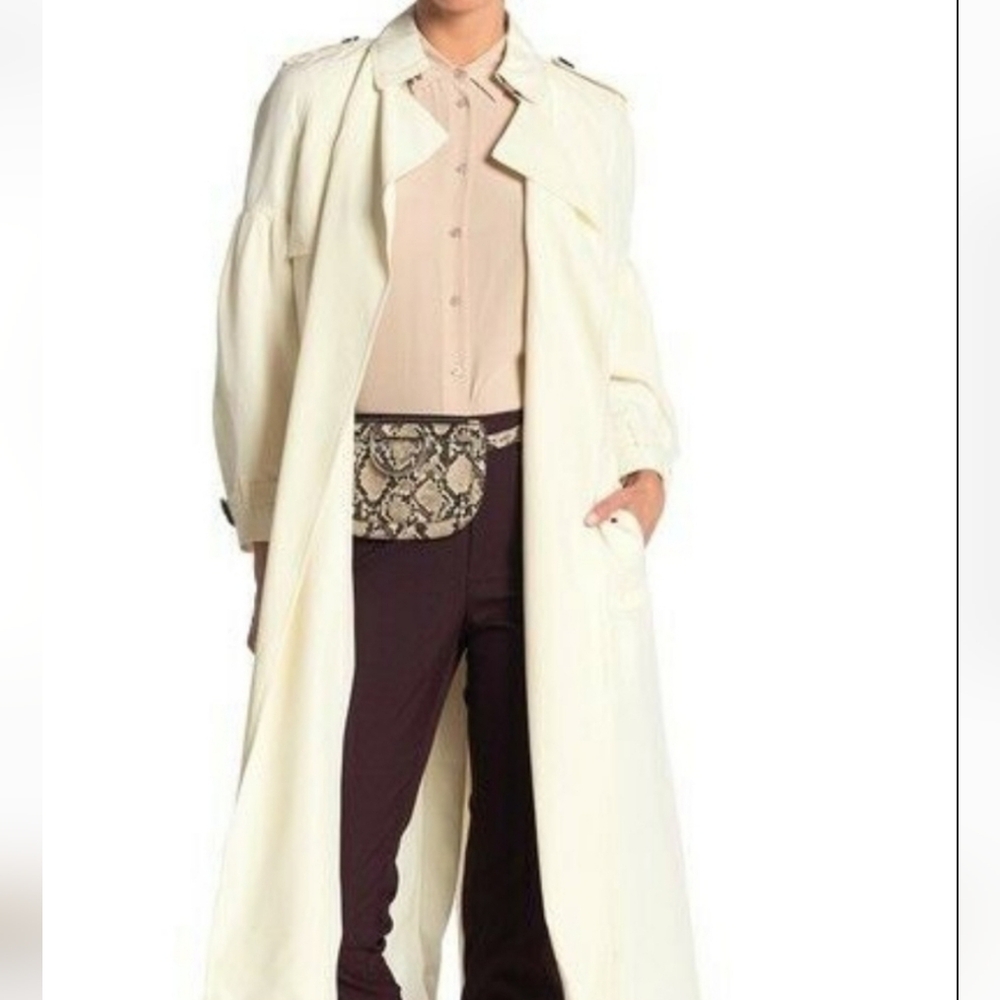 Burberry Maythorne Silk Trenchcoat